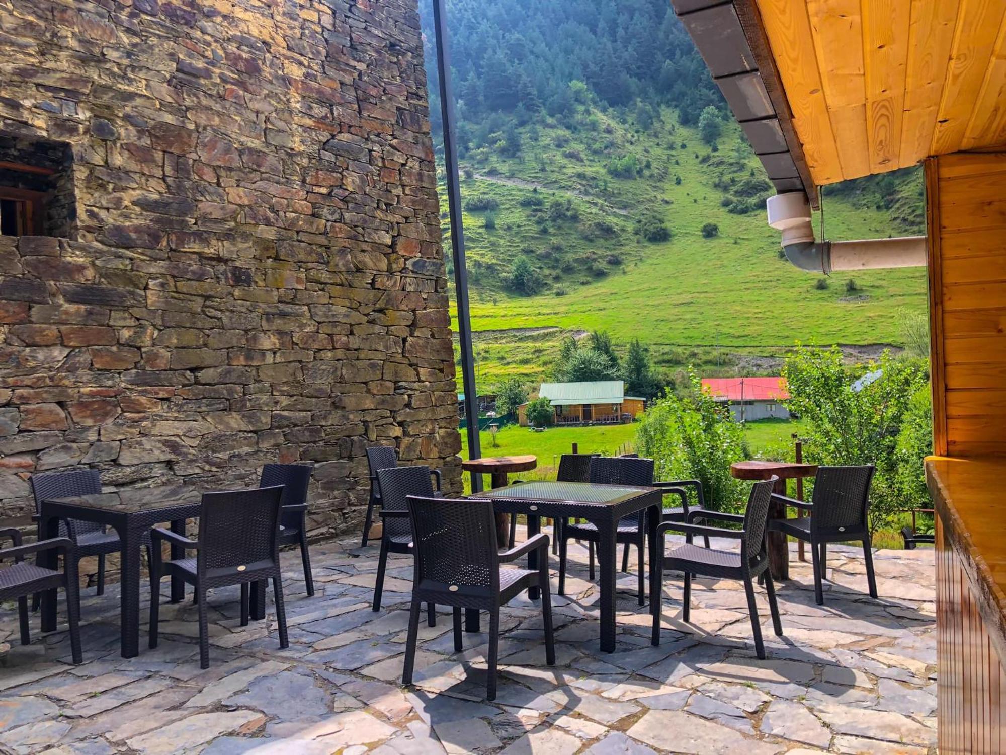 Hotel "Front Castle" Shatili Exterior foto